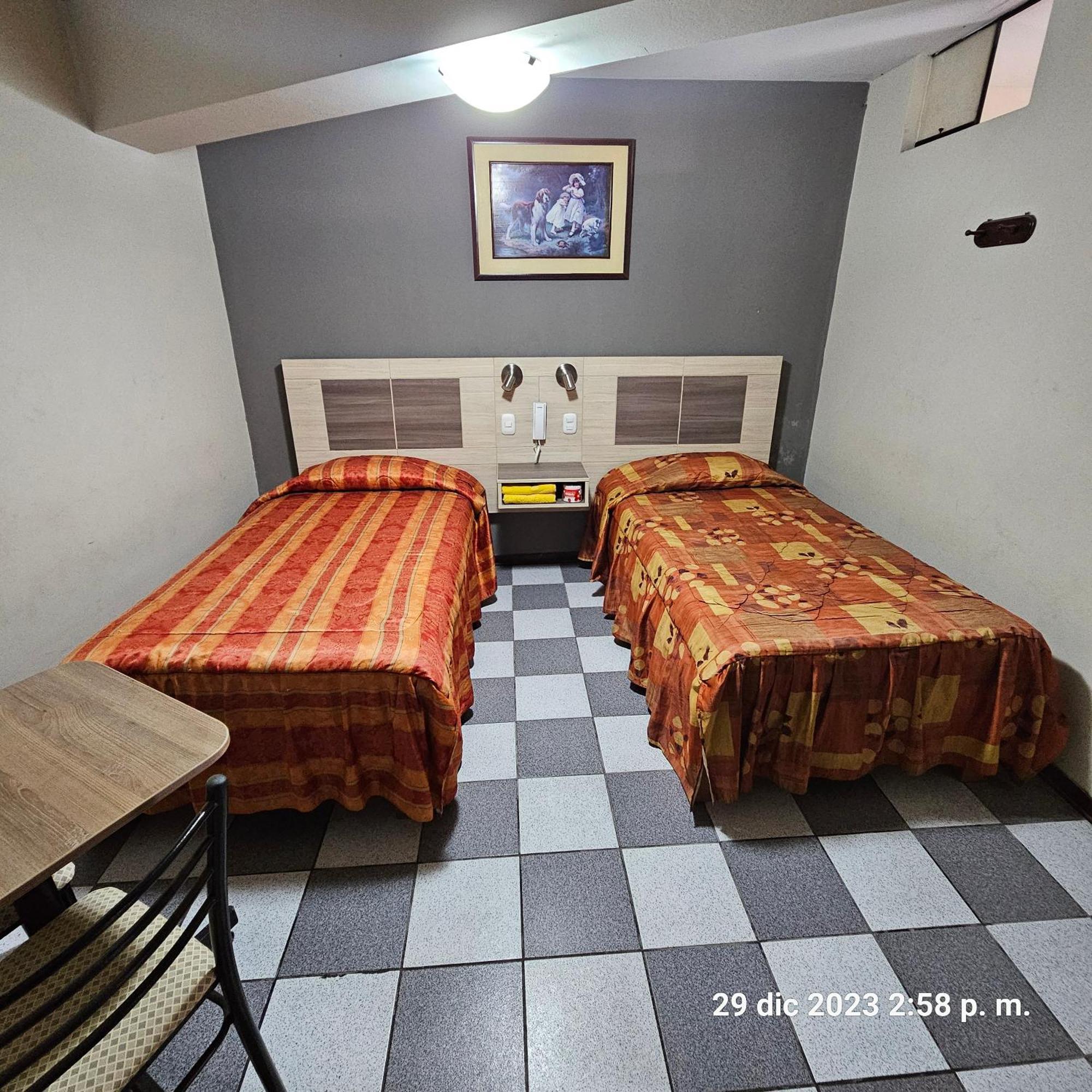 Hostal La Cascada Lima Exterior foto