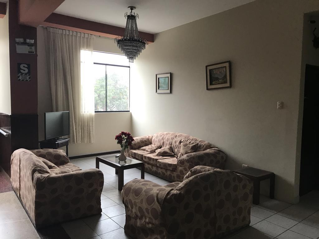 Hostal La Cascada Lima Exterior foto